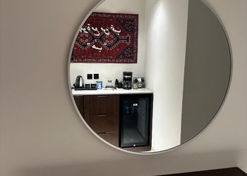 استديو هادئ بدخول ذاتي