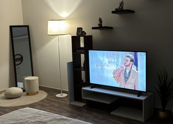 استديو هادئ بدخول ذاتي 