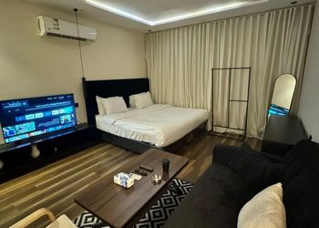 استديو بسرير ماستر ودخول ذاتي