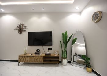 استديو بأثاث مريح وبسيط