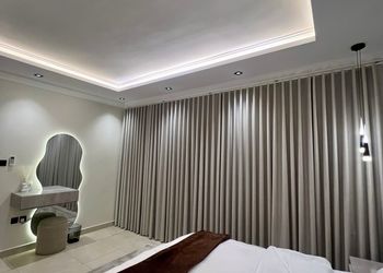 شقة بغرفة نوم مريحة وتصميم أنيق 