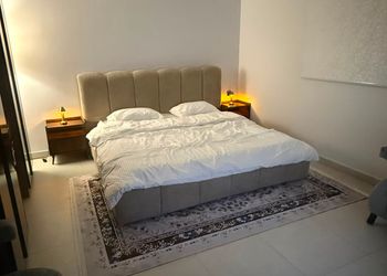 استديو بسرير ماستر