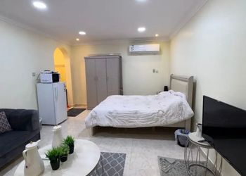 استديو هادئ بسرير ماستر 