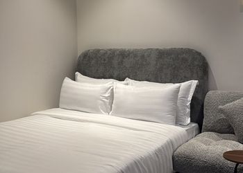 استديو بسرير ماستر ودخول ذاتي