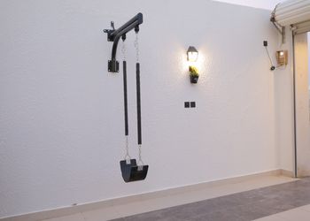 شاليه بصالة داخلية وغرفة نوم 