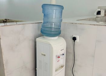 استراحة بمجلس وفناء خارجي 