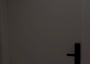 استديو بسرير ماستر وجلسة مريحة 
