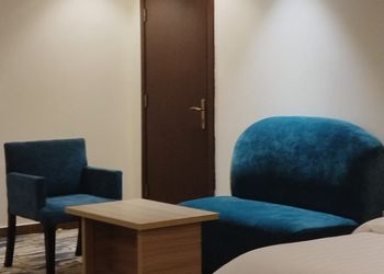 استديو بسرير ماستر وجلسة جانبية 