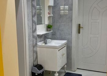 شاليه بمسطح اخضر