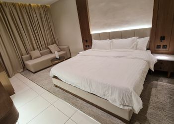 استديو مميز بدخول ذاتي
