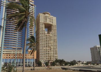 شقة بصالة انيقة وغرفة نوم 