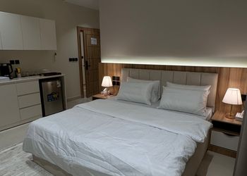 استديو بسرير ماستر ودخول ذاتي