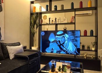 شقة بغرفة جلوس وغرفة نوم 