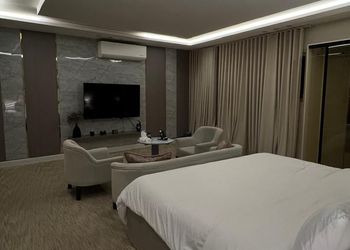 استديو هادئ بدخول ذاتي 