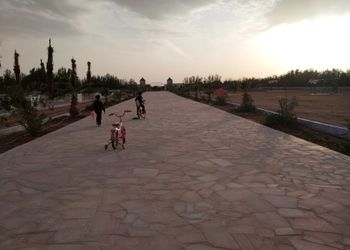 مزرعة بمناظر خلابة وجلسة خارجية 