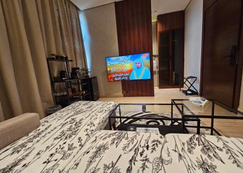 استديو بدخول ذاتي وموقع مميز