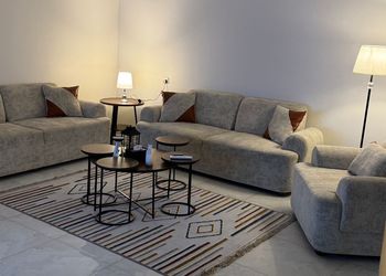 شاليه بمسطح اخضر و مسبح