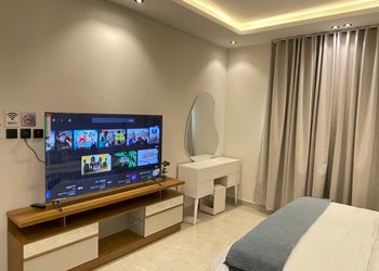استيديو انيق بجاكوزي ودخول ذاتي 