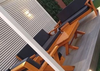 شاليه بمجلس كبير مطل على المسبح