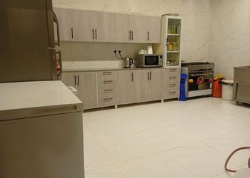 مزرعة بمناظر خلابة وجلسة خارجية 