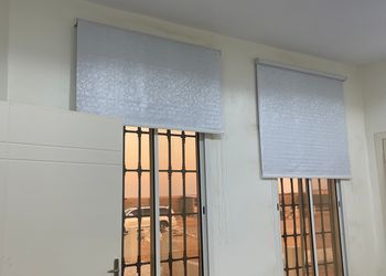 استراحة بمجلس وفناء خارجي 