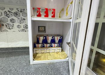 شقة بغرفة معيشة وغرفتين نوم 