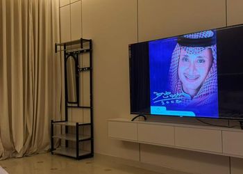 استديو بأثاث مريح وبسيط