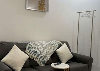 استديو هادئ بدخول ذاتي 