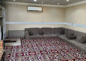 مزرعة بملاعب وإطلالة على النخيل 
