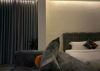 استديو هادئ بسرير ماستر 