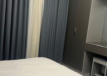 شقة بغرفة معيشة وغرفتين نوم 