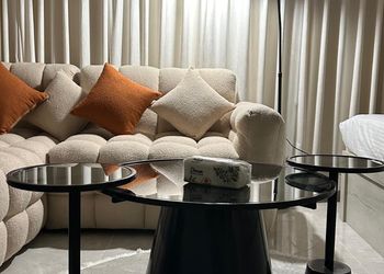استديو هادئ بسرير ماستر