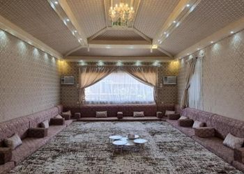 شاليه قسمين مسبح ملاعب ومسطحات