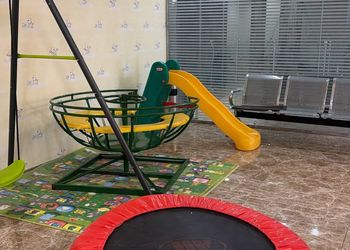 شقة بغرفتين نوم وصالة 