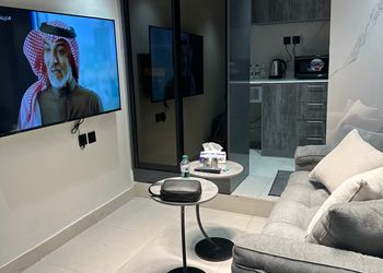 استديو بدخول ذاتي وتصميم أنيق 
