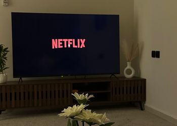 استديو بسرير ماستر وجلسة جانبية 