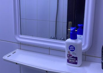 استديو بأثاث مريح وبسيط 