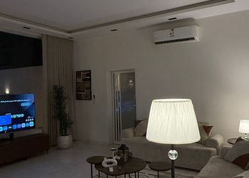 شاليه بمسطح اخضر و مسبح