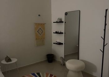 شقة بدخول ذاتي وغرفة نوم 