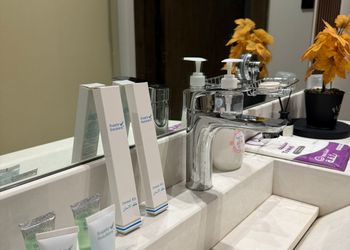 استديو بسرير ماستر وجلسة جانبية