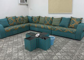 شقة بغرفة جلوس وغرفتين نوم 