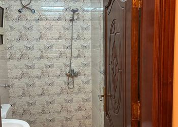 شقة باربع غرف نوم وصالة
