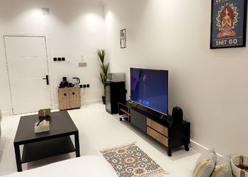 استديو بدخول ذاتي وموقع مميز
