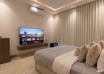 استديو هادئ بسرير ماستر 
