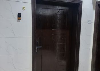 شقة بغرفتين نوم وصالة 