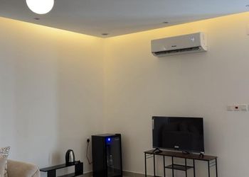 استديو مع حوش خاص 