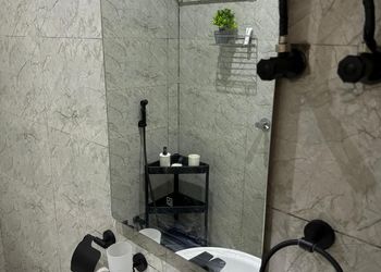 استديو هادئ بدخول ذاتي 