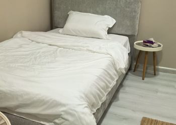 استديو هادئ بسرير فردي