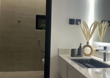 استديو بسرير ماستر ودخول ذاتي