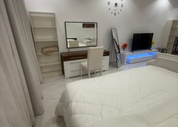 استديو بسرير ماستر